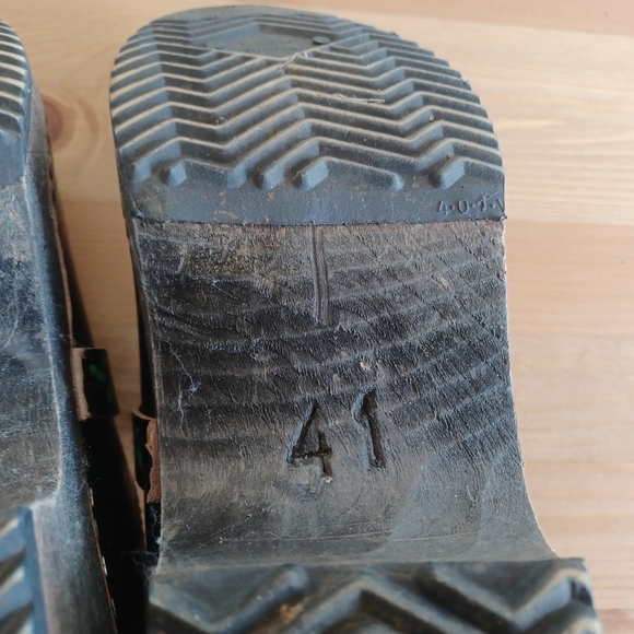 Tessa Clogs, Leather With Floral Embroidery, Made in Sweden, Size 41 - Picture 10 of 10